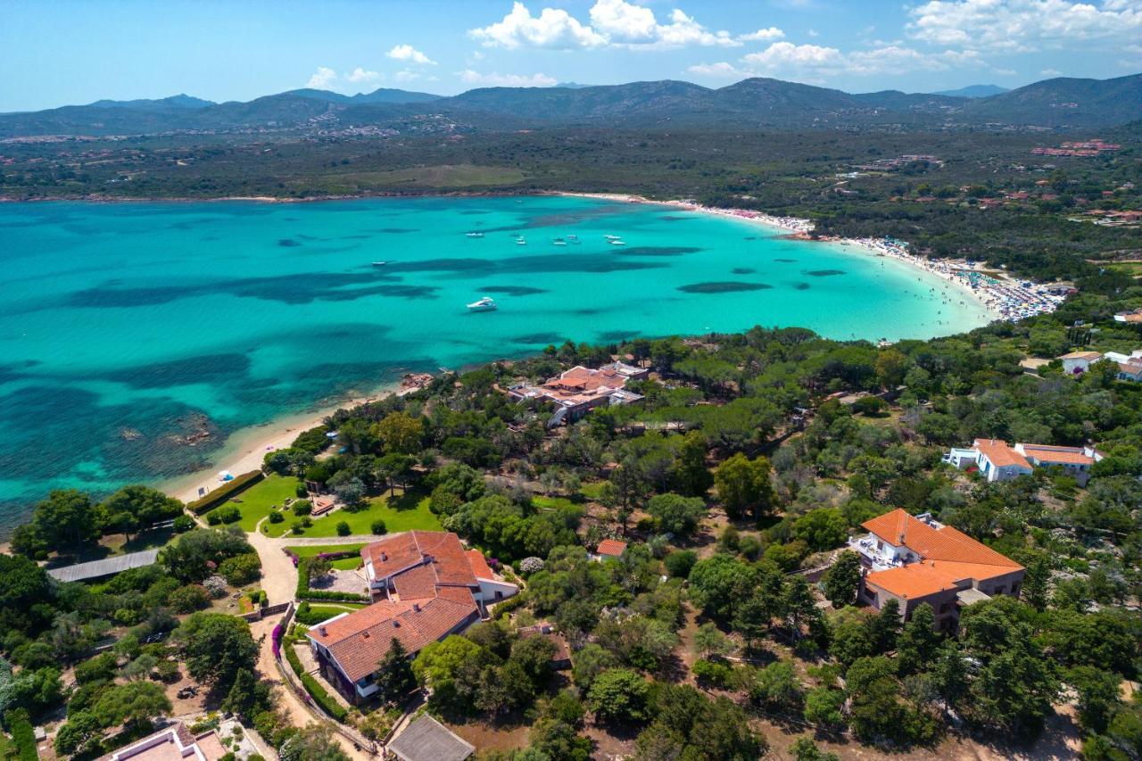 Baia Dorata Beach Apartment Porto Istana Exteriör bild