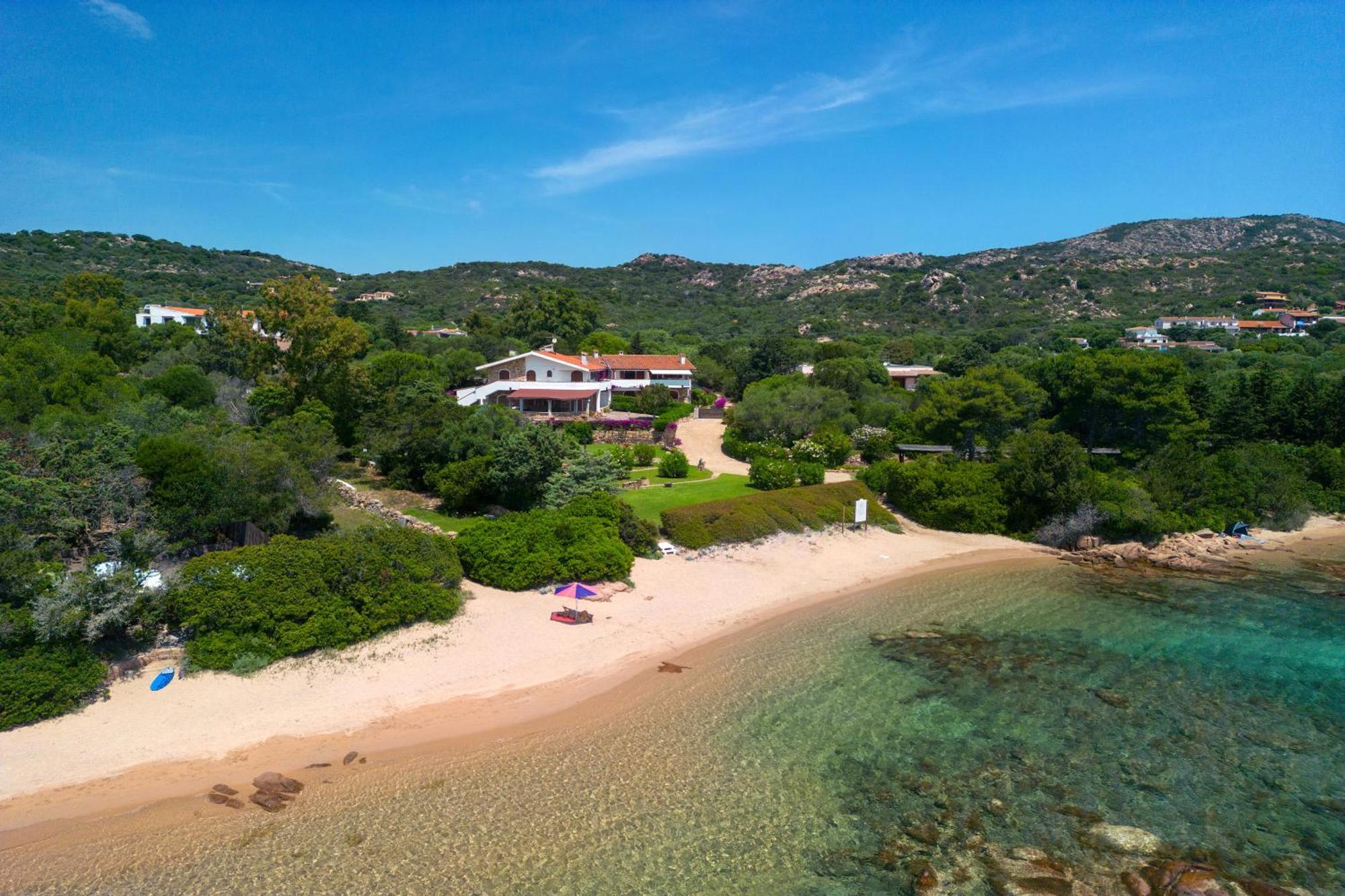 Baia Dorata Beach Apartment Porto Istana Exteriör bild